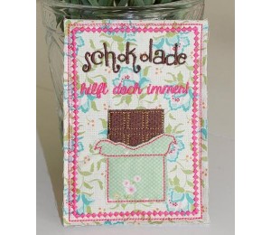 Stickdatei ITH - Postkarte Schokolade hilft immer